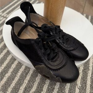 Black Women's Lace-Up Shoes